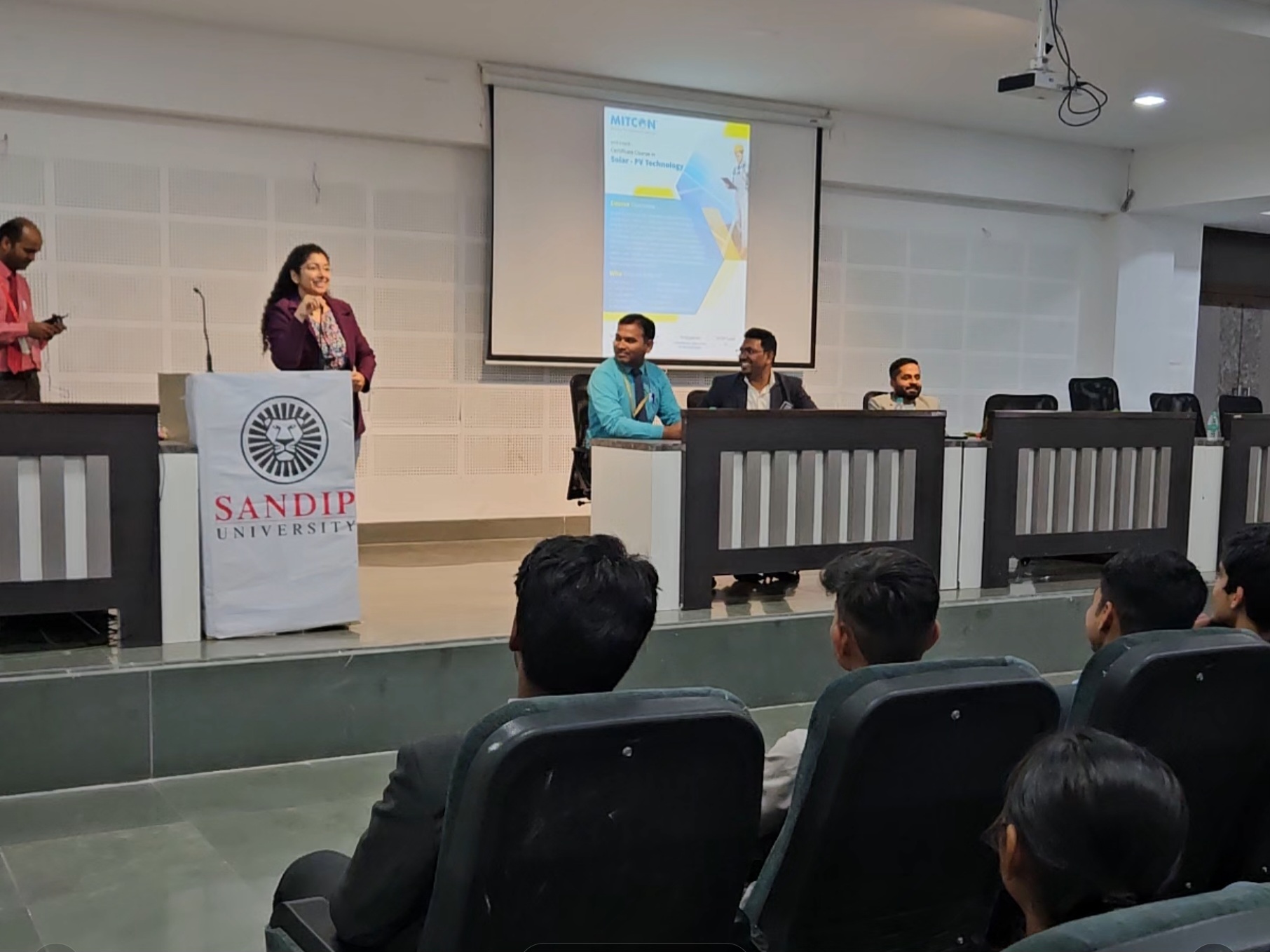 Seminar at college